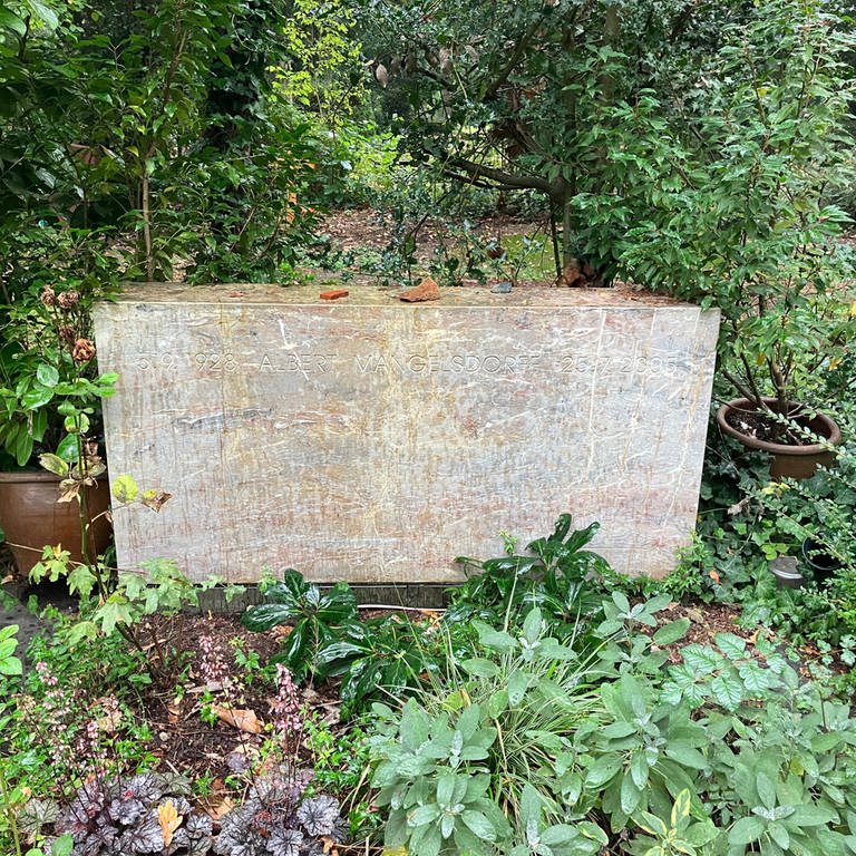 Grab von Albert Mangelsdorff