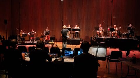 Ensemble Experimental, SWR Experimentalstudio und Brad Lubman bei Proben (Foto: Thomas Fichter)