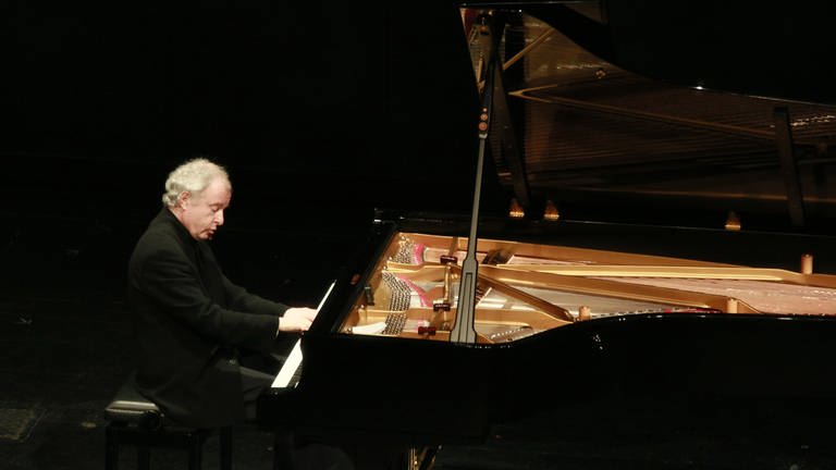Der Pianist András Schiff (Foto: picture-alliance / Reportdienste, Thomas Bartilla/Geisler-Fotopress)