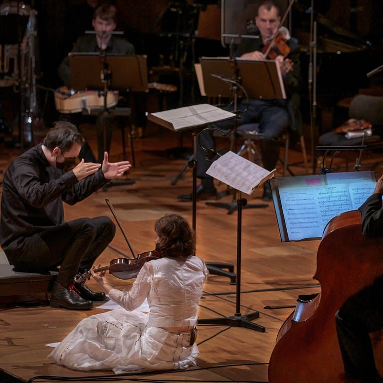 Teodor Currentzis, Patricia Kopatchinskaja, SWR Symphonieorchester (Foto: SWR, Klaus Mellenthin)