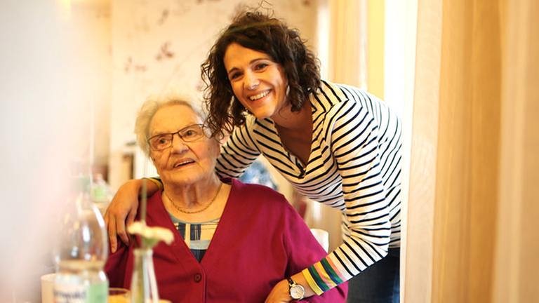 Miriam Weber besucht ihre Oma (Foto: SWR, Hisam/Feuser/SWR - Frank Hisam und Marc Feuser)