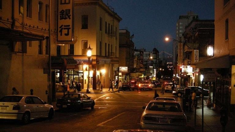 Kreuzung von Grant Avenue und Jackson Streets in San Franciscos Chinatown (Foto: SWR, SWR - Foto: Udo Zindel)