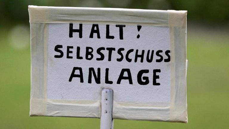 Selbstschussanlage Wiese (Foto: SWR, picture-alliance / Reportdienste -)