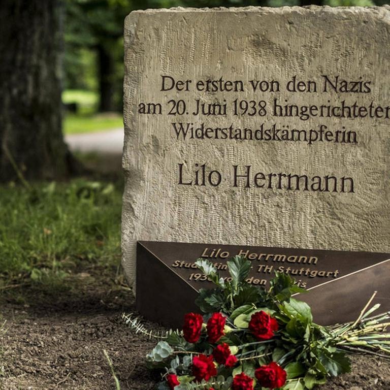 Restaurierter Gedenkstein Lilo Herrmanns (Foto: IMAGO, Imago/Fotograf XY - Foto: imago stock&people)