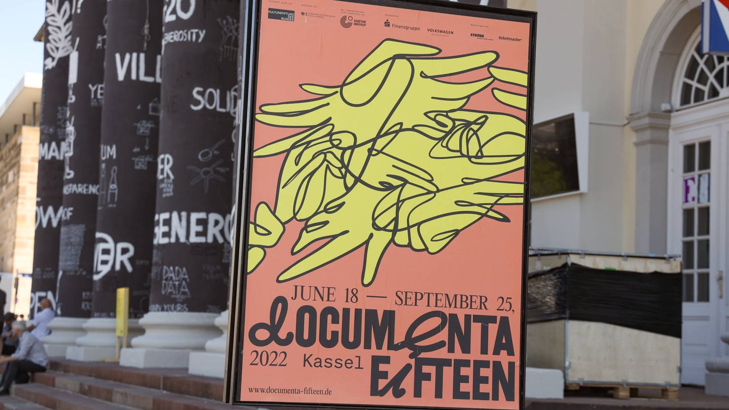 Das Plakat der documenta fifteen (Foto: IMAGO, IMAGO / Rüdiger Wölk)