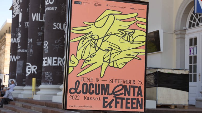 Das Plakat der documenta fifteen (Foto: IMAGO, IMAGO / Rüdiger Wölk)