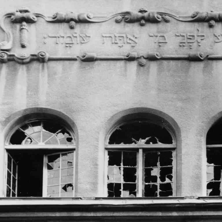 Kieler Synagoge nach der Zerstörung in der Reichspogromnacht 1938 (Foto: dpa Bildfunk, (c) dpa - Bildfunk / Stadtarchiv Kiel)