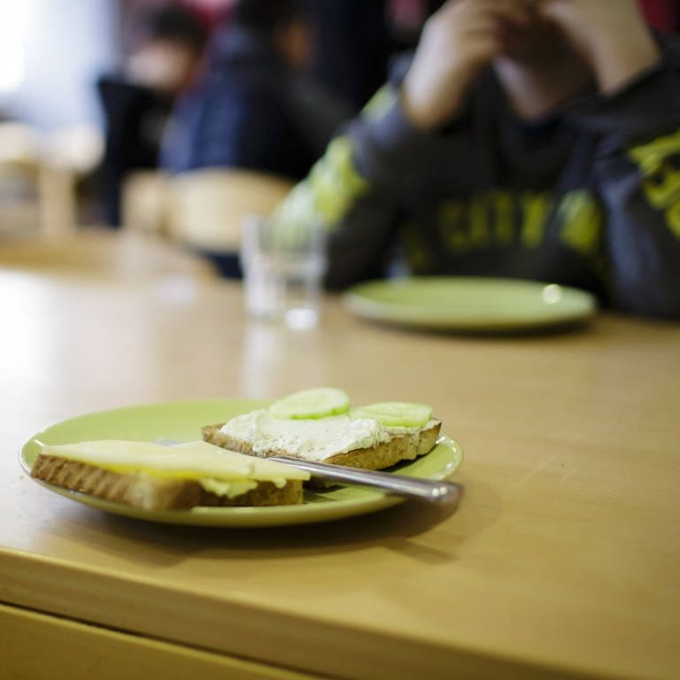 Frühstück in der Schule (Foto: IMAGO, imago images / photothek)