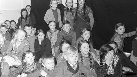 Filmeinsatz im Unterricht an der von Adolf Reichwein geleiteten Landschule in Tiefensee in den 1930er-Jahren