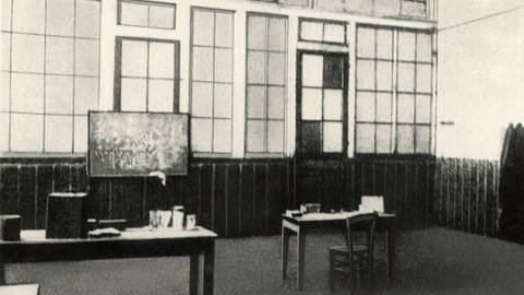 Innenraum des Schuppens, in dem das Radium entdeckt wurde (Foto um 1898)