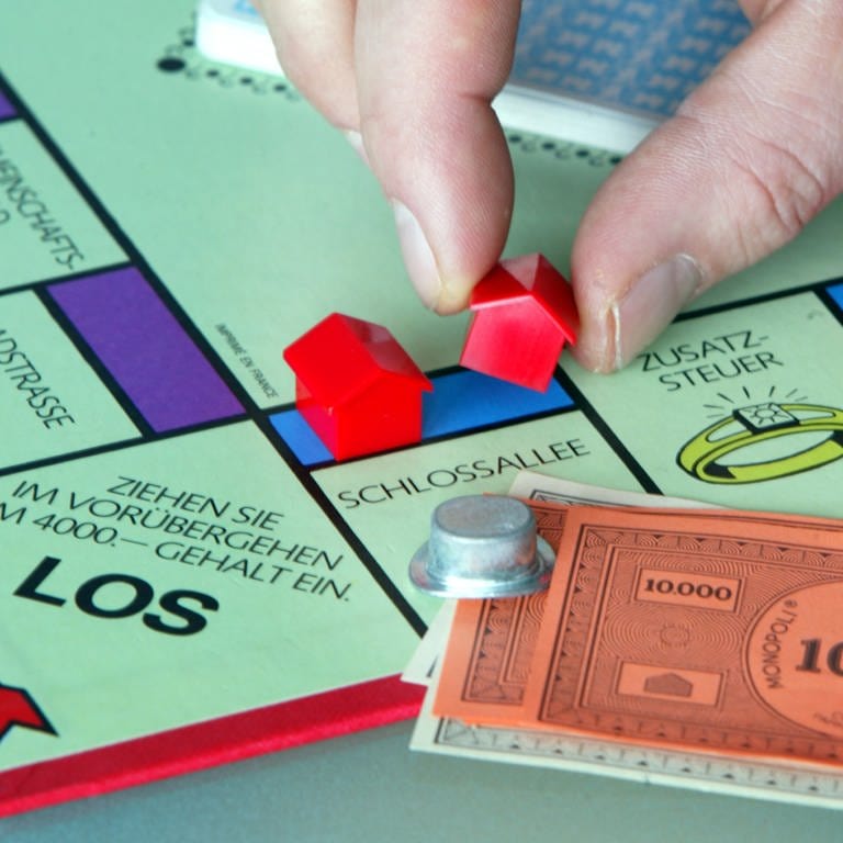 Monopolyspiel mit Hotels auf der Schlossallee