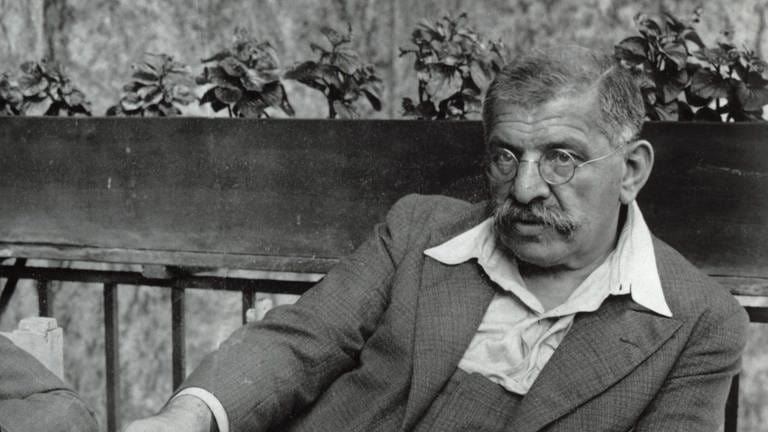 Magnus Hirschfeld, Arzt und Sexualforscher, gründete 1919 das Institut für Sexualwissenschaft in Berlin. (Foto um 1930)