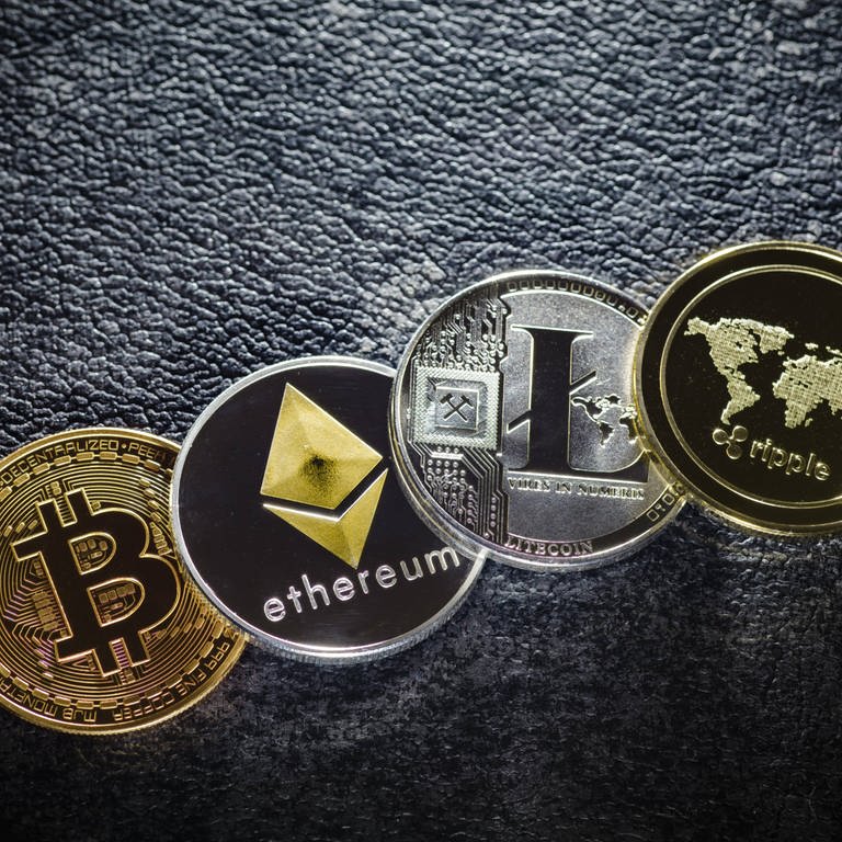 Kryptowährungen Bitcoin, Ethereum, Litecoin und ripple