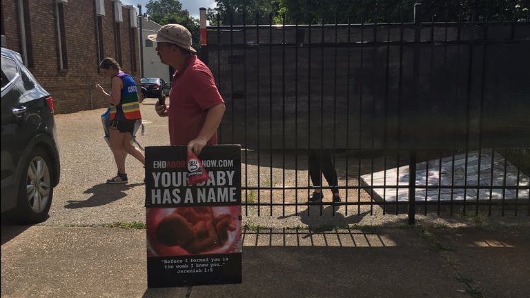 Proteste vor der Abtreibungsklinik in Montgomery (Foto: SWR, Martina Butler)