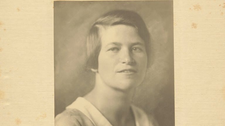 Portraitbildnis von Margret Boveri (1900 - 1975), ca. 1920,. Margret Boveri war Korrespondentin und Zeitungsreporterin (Foto: Nachl. Margret Boveri, Mp. 3308 / L. Braus (Fotograf) / Staatsbibliothek Berlin)