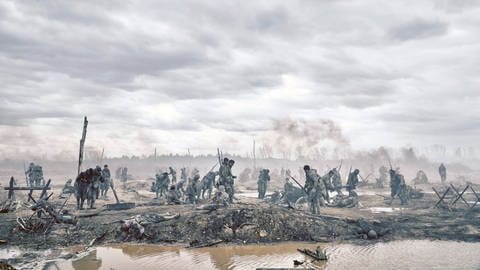 Erich Maria Remarque schreibt in seinem Anti-Kriegsroman "Im Westen Nichts Neues" über die Wirkung von Giftgas im Krieg. Remarques Werk wurde für Netflix verfilmt und erhielt im März 2023 vier Oscars. 