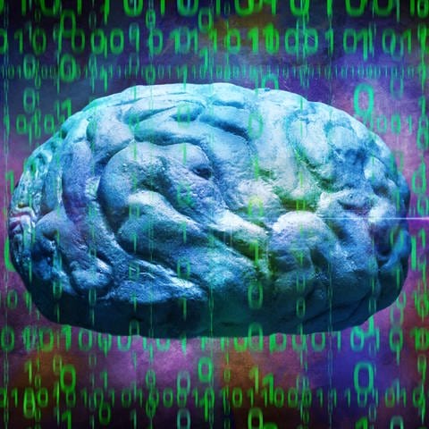 Symbolfoto künstliche Intelligenz, Fotomontage: Menschliches Gehirn und Computercode