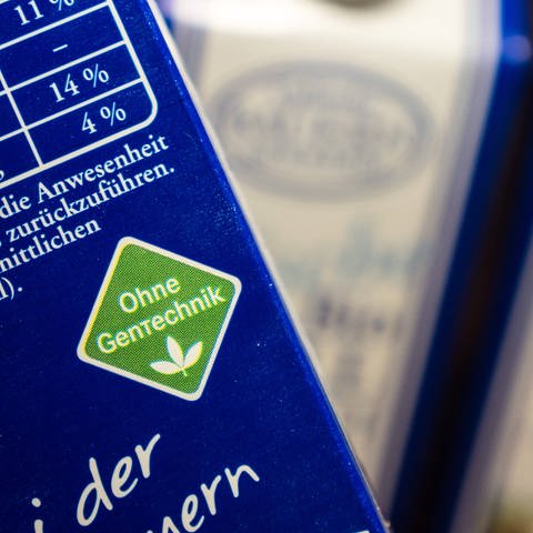 Das Label "Ohne Gentechnik" auf einer Milchpackung