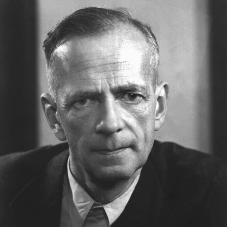 Kurt Schumacher (1895 - 1952), Parteivorsitzender der SPD, undatierte Aufnahme