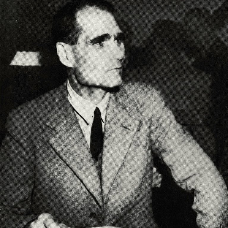 Rudolf Heß (1894 - 1987) während während der Nürnberger Kriegsverbrecherprozesse beim Essen