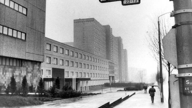 Die Zentrale des Ministeriums für Staatssicherheit der DDR in der Normannenstraße in Ost-Berlin 1989. (Foto: picture-alliance / Reportdienste, Zentralbild)