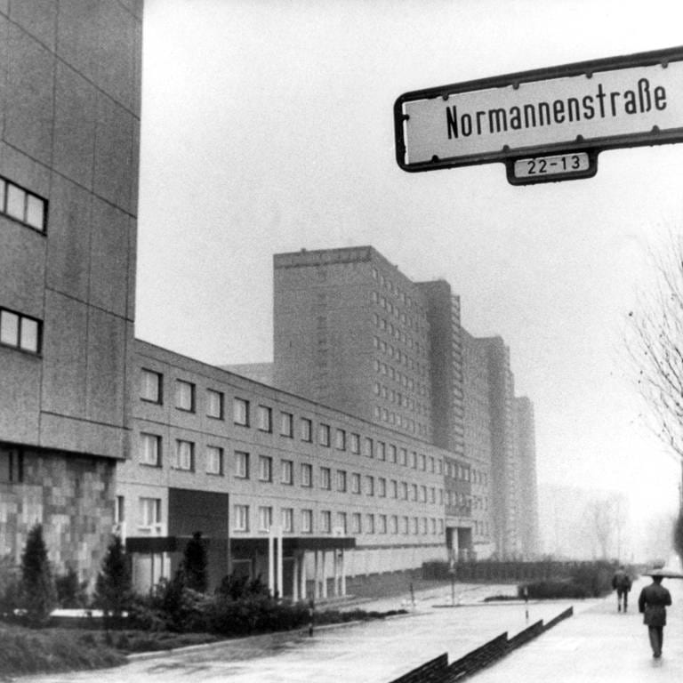 Die Zentrale des Ministeriums für Staatssicherheit der DDR in der Normannenstraße in Ost-Berlin 1989. (Foto: picture-alliance / Reportdienste, Zentralbild)