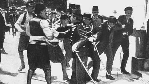 Die Festnahme des Attentäters Gavrilo Princip (Foto: picture-alliance / dpa, picture-alliance / dpa -)