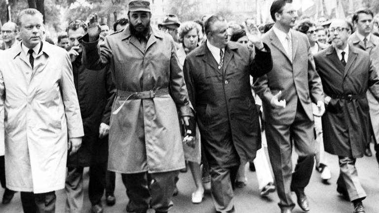 Kubas Regierungschef Fidel Castro in Dresden während seines DDR-Besuchs (Foto: IMAGO, Ulrich Hässler)