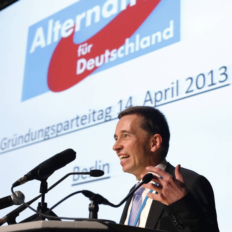 14.04.2013 Gründungsparteitag der Alternative für Deutschland, AfD. Prof. Dr. Bernd Lucke, Sprecher der AfD. 