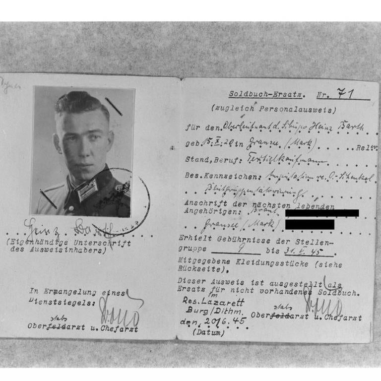 Ausweis von Heinz Barth, in dem er die Zugehörigkeit zur Waffen-SS unterschlägt (Foto: Stasi-Unterlagen-Archiv / Maximilian Schönherr)
