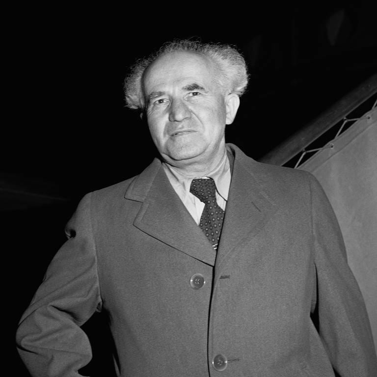 David Ben-Gurion am 8. Mai 1947 auf dem Flughafen La Guardia in New York (Foto: picture-alliance / Reportdienste, picture alliance / ASSOCIATED PRESS | Matty Zimmerman)