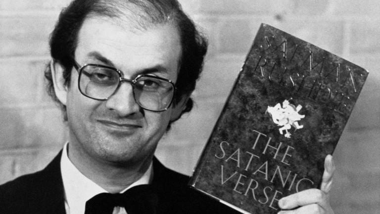 Salman Rushdie 1989, Autor des Romans "Die satanischen Verse" (Foto: picture-alliance / Reportdienste, dpa / empics | ADAM BUTLER)