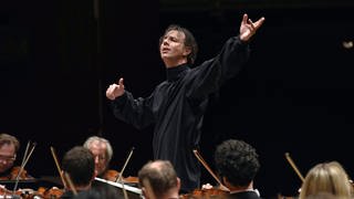 Chefdirigent Teodor Currentzis und das SWR Symphonieorchesters © SWRMatthias Creutziger (Foto: SWR, Matthias Creutziger)