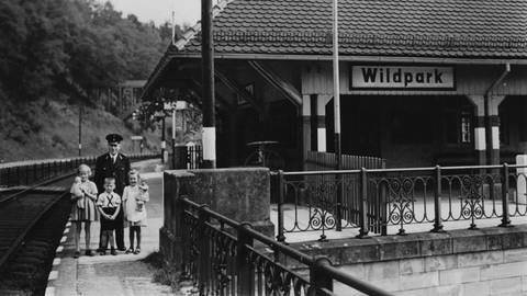 Sebastian Imhof, obwohl Mitglied der NSDAP,  hat die Stuttgarter Jüdin Else Eberle in dem kleinen Bahnhof Wildpark, dem er vorstand, versteckt. Ein stiller Helfer, den die Drohung mit dem Verlust des Arbeitsplatzes, nicht abhalten konnte. (Foto: SWR, privat)