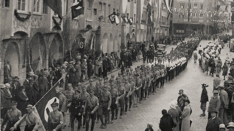 „Tag der Arbeit“ in Wasserburg, 1. Mai 1933. (Foto: SWR, rbb/ARD/Stadtarchiv Wasserburg)