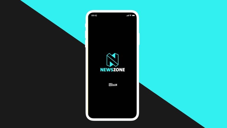 Das "Newszone"-Logo ist auf einem Smartphone zu sehen.