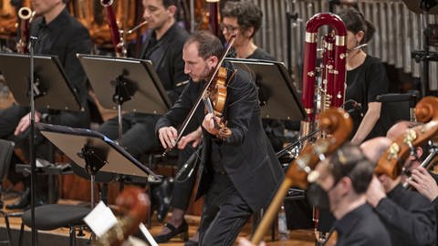 Antoine Tamestit und das SWR Symphonieorchester (Foto: SWR/Patricia Neligan)