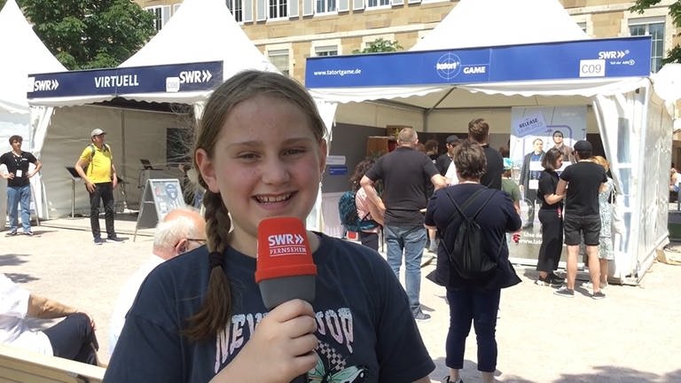 Die ARD Young Reporter unterwegs auf dem SWR Sommerfestival Stuttgart 2023 (Foto: SWR)