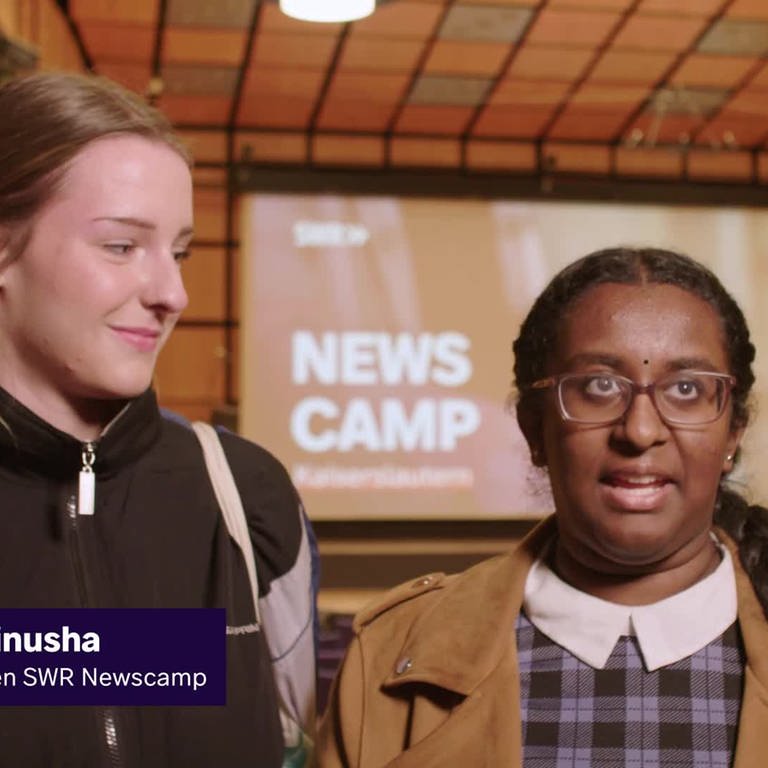 SWR Newscamp Teilnehmerinnen Lisa und Vinusha