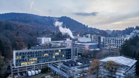 Das Bild zeigt das Funkhaus in Baden-Baden