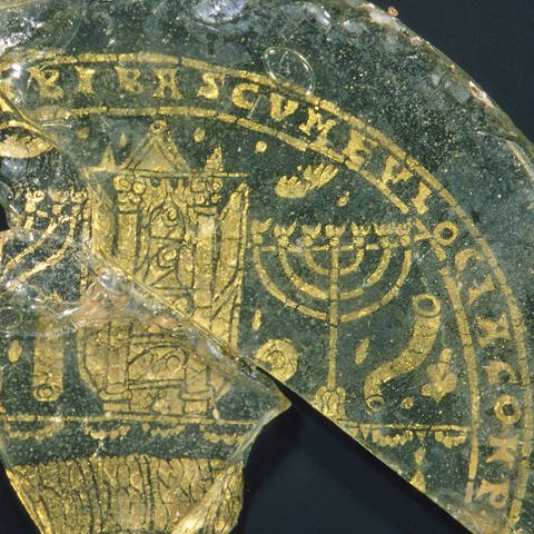 Römische Schalenfragmente mit Menora, Schofar und Tora-Arche (um  300 - 350) (Foto: IMAGO, IMAGO / Artokoloro)