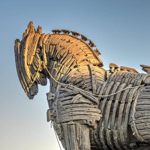 Trojanisches Pferd in Canakkale  Türkei: Trojanisches Pferd: Die Redewendung "jemandem was vom Pferd erzählen" ist eine Anspielung auf den Trojanischen Krieg (Foto: IMAGO, IMAGO / Panthermedia)