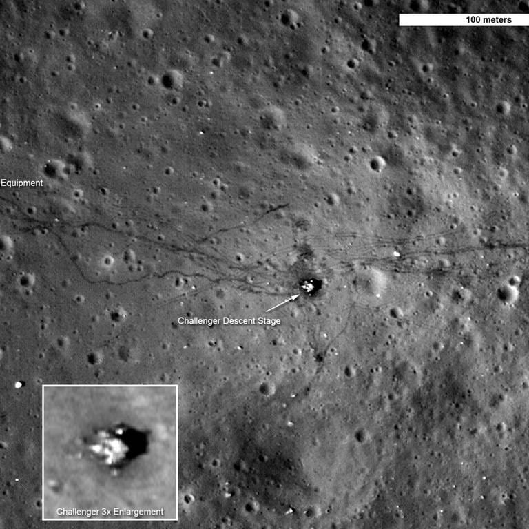 Da Foto, am 6. September 2011 von der NASA veröffentlicht, zeigt den Landeplatz von Apollo 17. Der Lunar Reconnaissance Orbiter (LRO) der NASA hat die schärfsten Bilder aufgenommen, die je aus dem Weltraum von den Landeplätzen von Apollo 12, 14 und 17 aufgenommen wurden, teilte die US-Raumfahrtbehörde mit. LRO war am 18. Juni 2009 zusammen mit dem Lunar Crater Observation and Sensing Satellite (LCROSS) zum Mond gestartet.. (Foto: IMAGO, IMAGO / Xinhua)