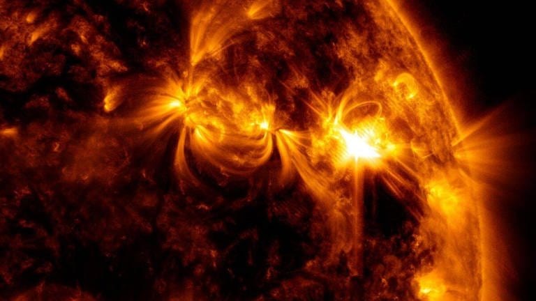 Nahaufnahme einer Sonneneruption, aufgenommen vom Solar Dynamics Observatory der NASA  (Foto: IMAGO, IMAGO / Cover-Images)