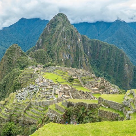 Ruinenstadt Machu Picchu in Peru. Die Inka erbauten die Stadt im 15. Jahrhundert in 2.430 m Höhe. (Foto: IMAGO, IMAGO / Pond5)