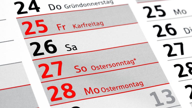 Ostertermin auf dem Kalender (Foto: IMAGO, imago images / CHROMORANGE)