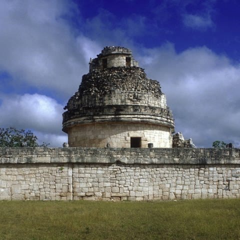 Chichén-Itzá, Observatorium, erbaut Ende 9. Jh.  Anfang 10. Jh. (Foto: picture-alliance / Reportdienste, picture alliance/akg-images)