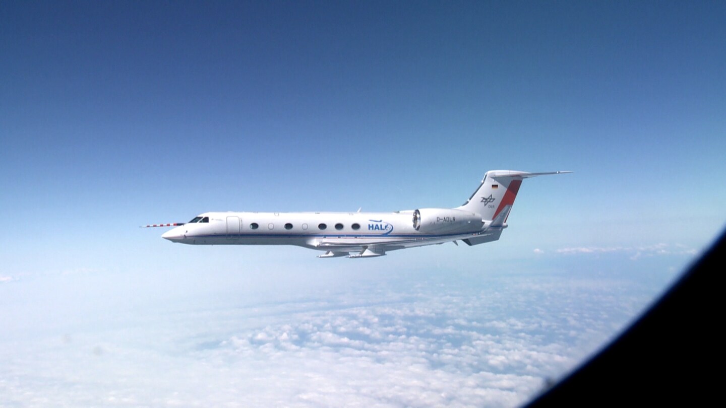 Mit dem Forschungsflugzeug HALO (High Altitude and Long Range Research Aircraft) soll unter anderem der EInfluss des Menschen auf das Klima erforscht werden. (Foto: Pressestelle, DLR)
