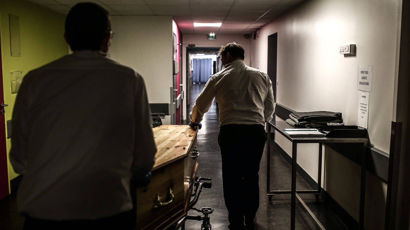 In Frankreich war das medizinische System durch die vielen schweren Covid-19-Erkrankten phasenweise völlig überlastet. (Foto: IMAGO, imago images/Hans Lucas)