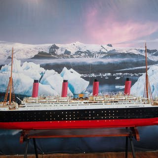Eine Replik der Titanic (Foto: imago images, Adriana Adie / INA Photo Agency via www.imago-images.de)